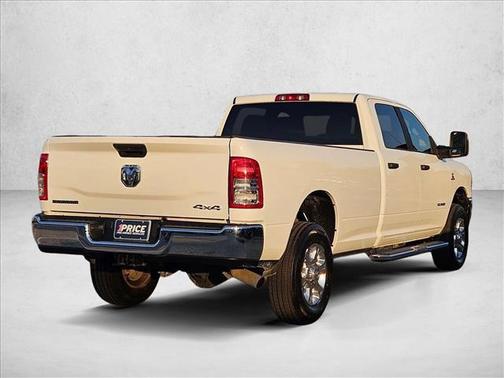 Bright White Clearcoat 2024 RAM 3500 Big Horn Crew Cab 4x4 8' Box