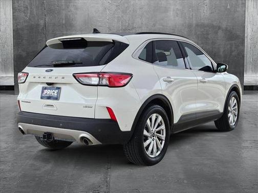 2022 Ford Escape Titanium