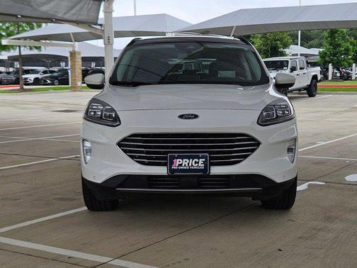 2022 Ford Escape Titanium