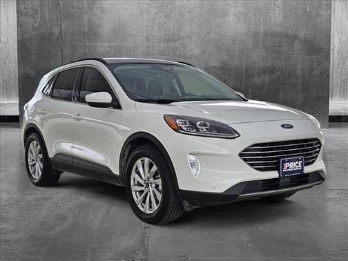 2022 Ford Escape Titanium