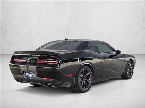 Pitch Black Clearcoat 2023 Dodge Challenger R/T