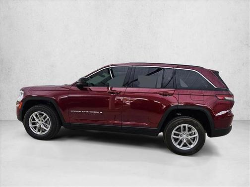 Velvet Red Pearlcoat 2026 Jeep Grand Cherokee Laredo