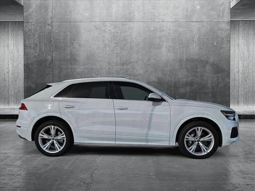 2023 Audi Q8 55 Premium Plus