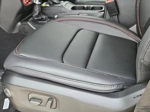 Granite Crystal Metallic Clearcoat 2026 Jeep Gladiator Rubicon