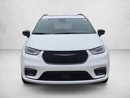 Bright White Clearcoat 2025 Chrysler Pacifica Limited