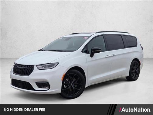 Bright White Clearcoat 2025 Chrysler Pacifica Limited