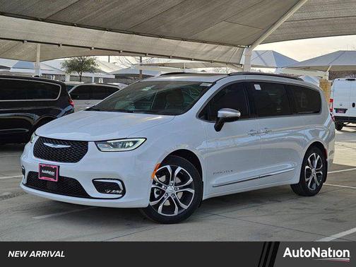 2026 Chrysler Pacifica L