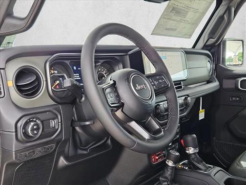 Black Clearcoat 2026 Jeep Gladiator Mojave 4x4