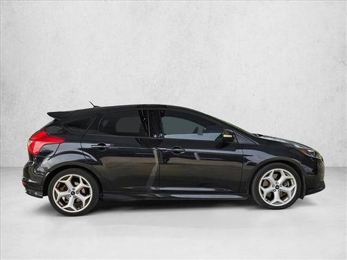 Tuxedo Black Metallic 2014 Ford Focus ST