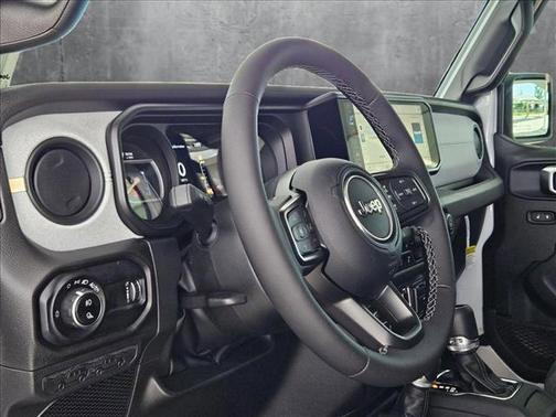 2025 Jeep Gladiator Willys