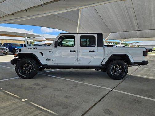 2025 Jeep Gladiator Willys