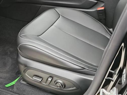diamond black crystal pearlcoat 2026 Jeep Grand Cherokee Limited