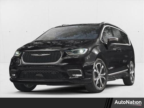 2025 Chrysler Pacifica L