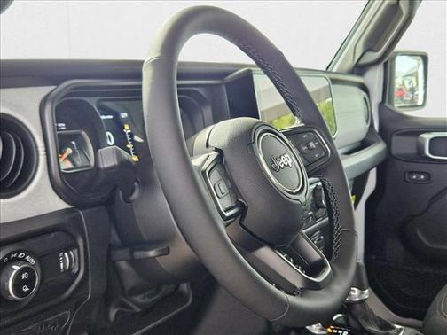 2025 Jeep Gladiator Sport S