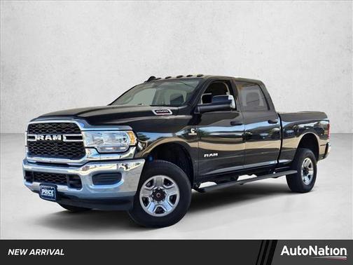 2020 RAM 2500 Tradesman Crew Cab 4X4 6'4' Box