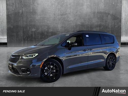 2025 Chrysler Pacifica Limited