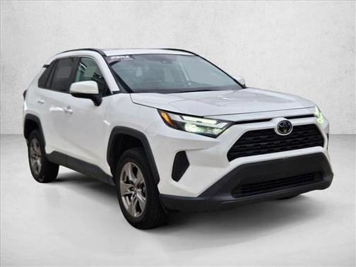 Ice Cap 2024 Toyota RAV4 XLE