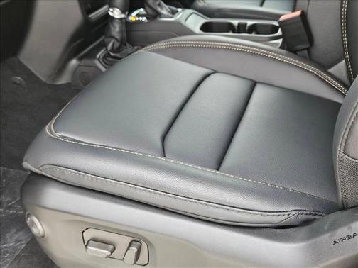 2025 Jeep Wrangler 4xe Base