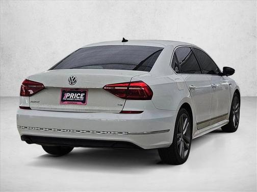 2017 Volkswagen Passat 1.8T R-Line w/Comfort