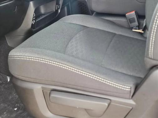 2026 RAM 2500 Black Express Crew Cab 4x4 6'4' Box