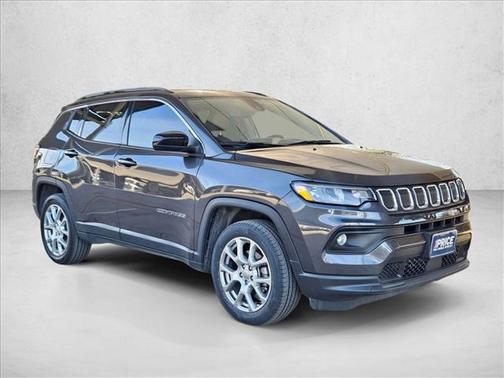 2022 Jeep Compass Latitude Lux