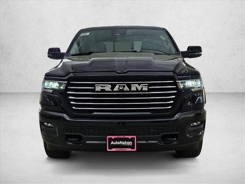 Diamond Black Crystal Pearlcoat 2026 RAM 1500 Laramie