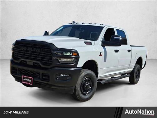 2025 RAM 2500 Tradesman Crew Cab 4x4 6'4' Box