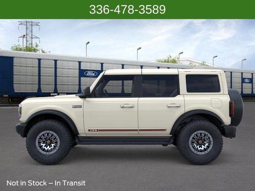 Wimbledon White 2026 Ford Bronco Outer Banks