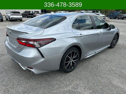 Celestial Silver Metallic 2021 Toyota Camry SE