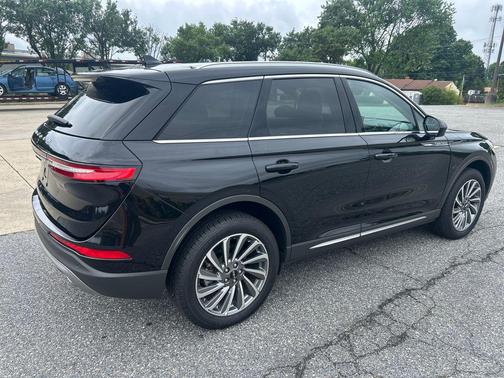 INFINITE BLACK MET CC 2024 Lincoln Corsair Reserve