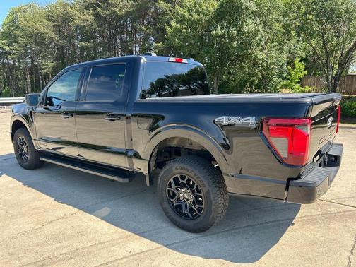 AGATE BLACK METALLIC 2025 Ford F-150 XLT