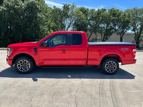 RACE RED 2023 Ford F-150 XL