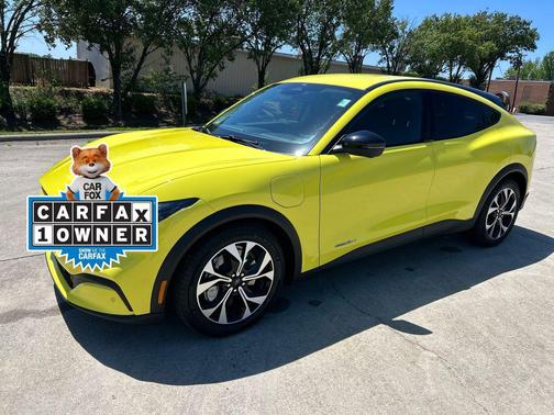 GRABBER YELLOW 2025 Ford Mustang Mach-E Select