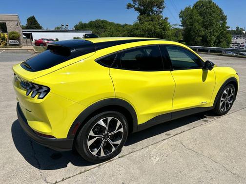 GRABBER YELLOW 2025 Ford Mustang Mach-E Select