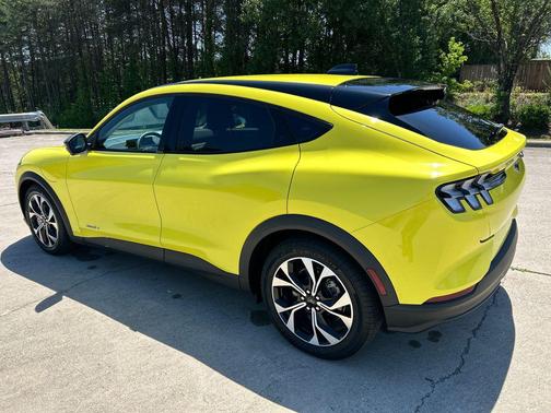 GRABBER YELLOW 2025 Ford Mustang Mach-E Select