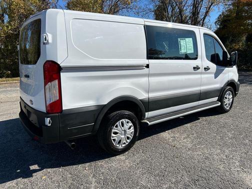 2024 Ford Transit-250 Base