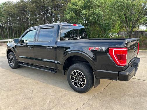 AGATE BLACK METALLIC 2022 Ford F-150 XLT