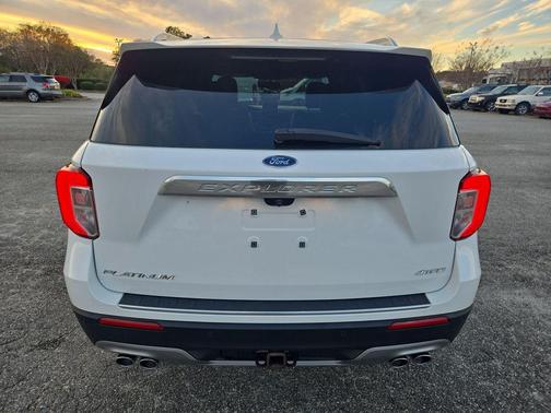 2022 Ford Explorer Platinum