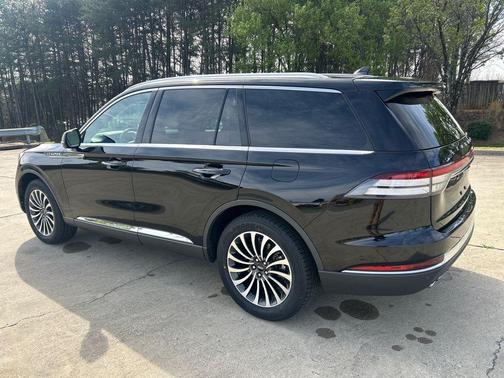 INFINITE BLACK MET CC 2023 Lincoln Aviator Reserve AWD