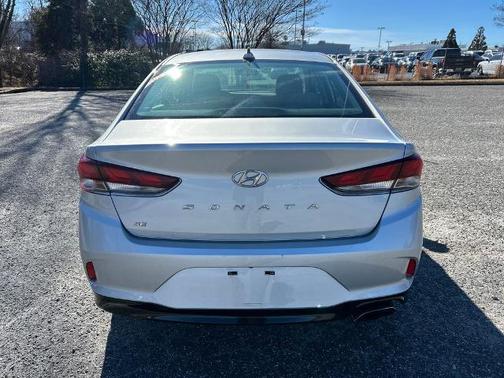 2018 Hyundai SONATA SE