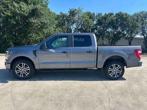 CARBONIZED GRAY METALLIC 2023 Ford F-150 XL
