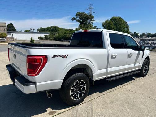 OXFORD WHITE 2023 Ford F-150 XLT