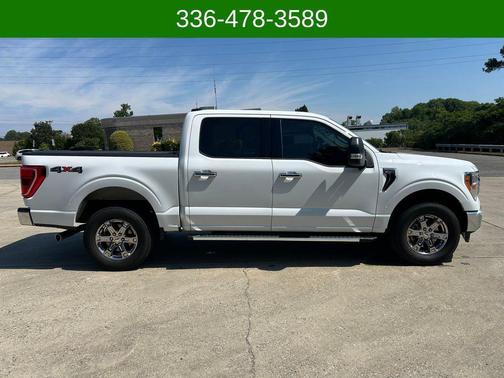 Oxford White 2022 Ford F-150 XLT
