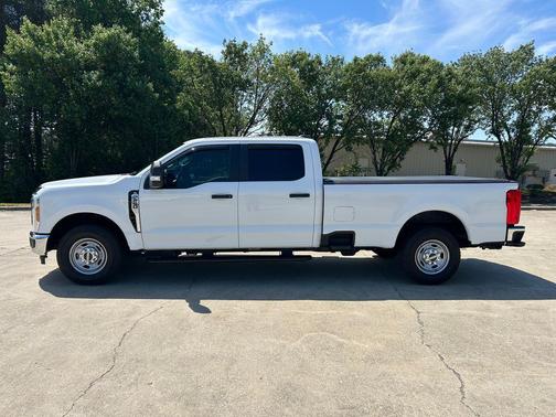 OXFORD WHITE 2026 Ford F-250 XL