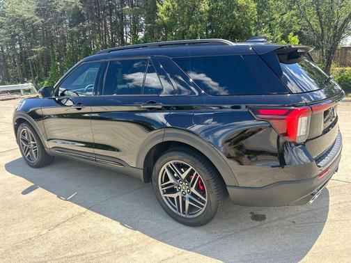 AGATE BLACK METALLIC 2025 Ford Explorer ST