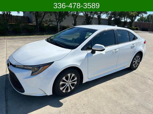 White 2022 Toyota Corolla Hybrid SE