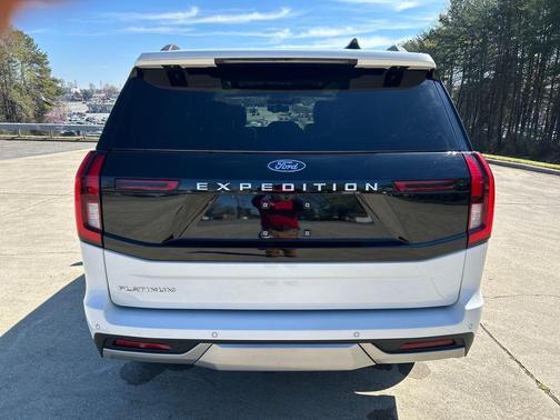 STAR WHITE MET TRI-COAT 2025 Ford Expedition Platinum