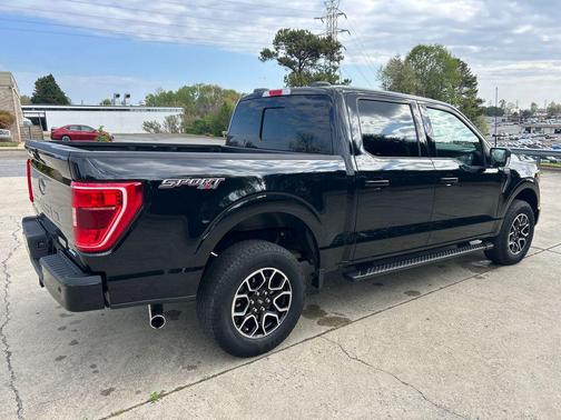 AGATE BLACK METALLIC 2022 Ford F-150 XLT