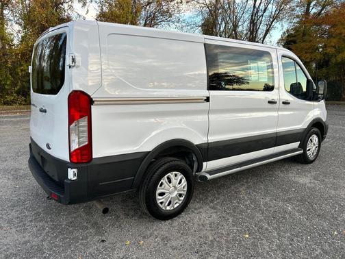 2024 Ford Transit-250 Base