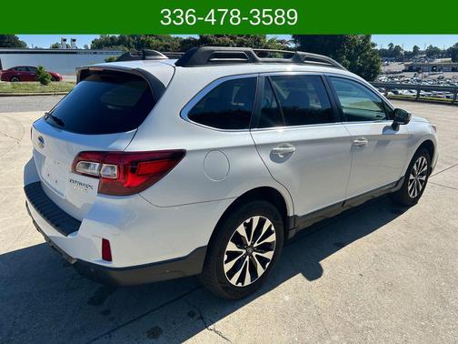 Crystal White Pearl 2017 Subaru Outback 2.5i Limited